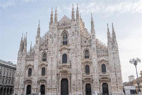 chanel milano duomo